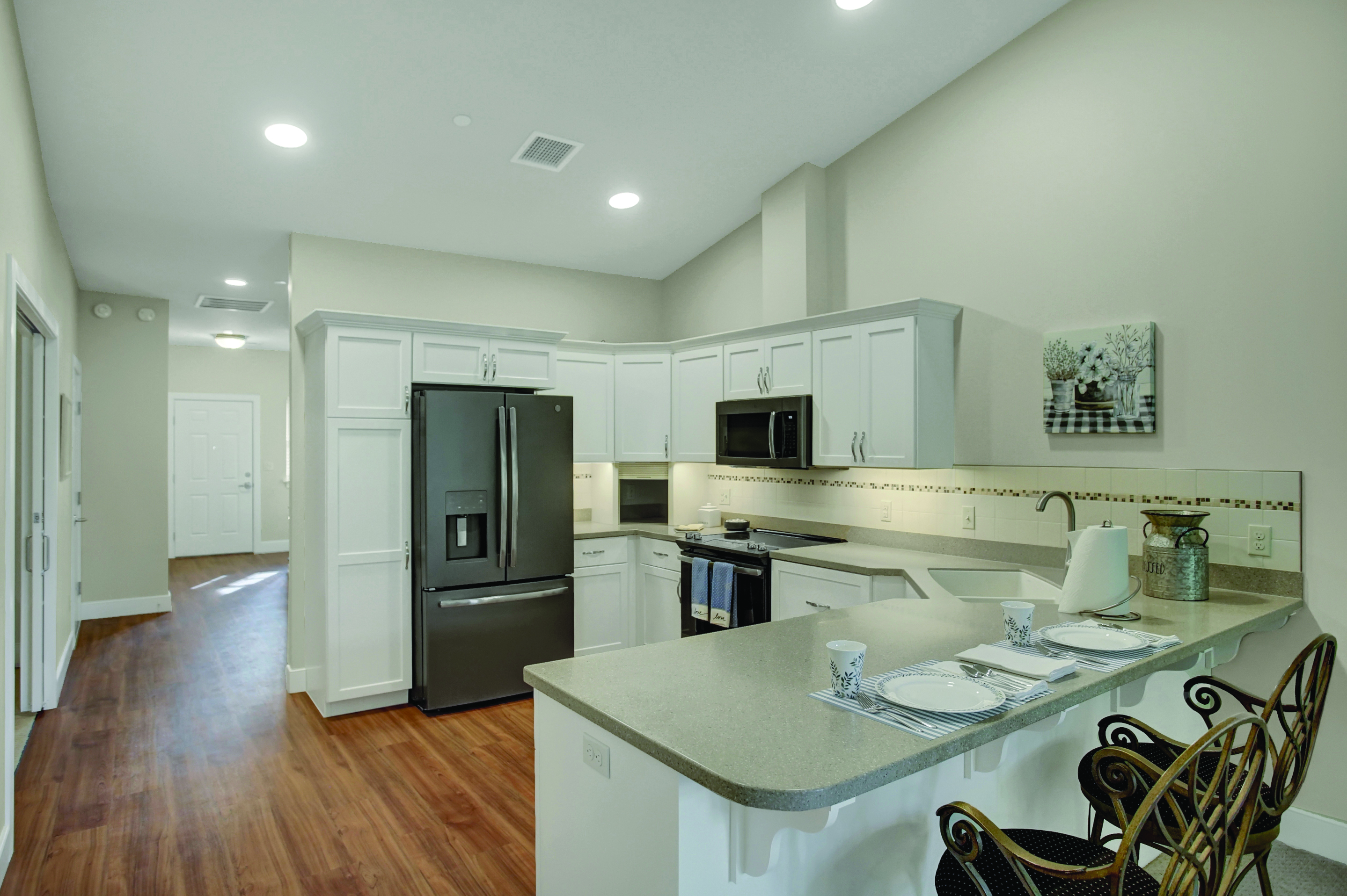 Pointe Place townhome kitchen